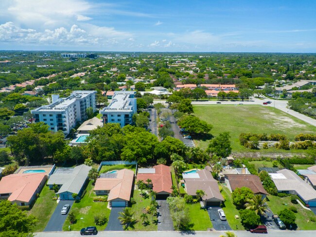 Foto del edificio - 9039 NW 21st Ct