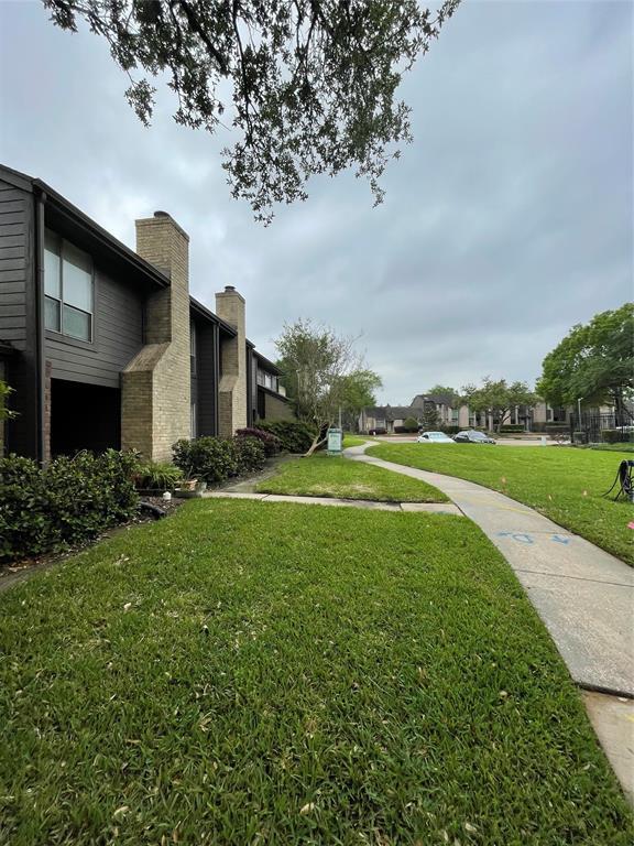 2305 Broadlawn Dr, Houston, TX 77058 Condo for Rent in Houston, TX