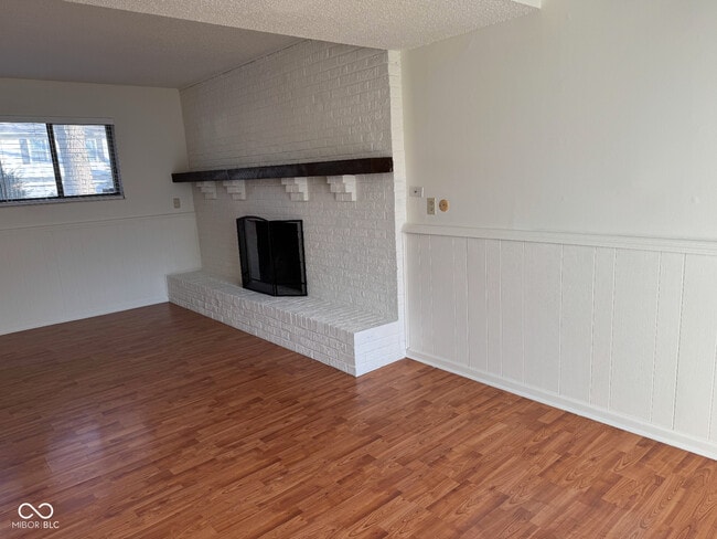 Foto del edificio - 7607 Home Dr