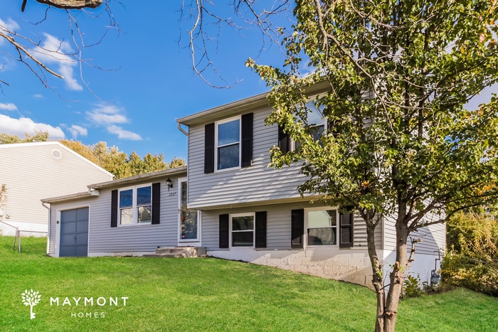 Building Photo - 2937 Overdale Dr