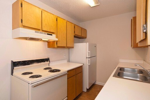 Foto del edificio - 4109 Spirea Dr