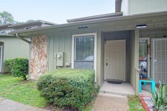 Building Photo - 7223 Lago Vista Ct
