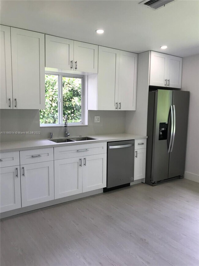 Building Photo - 5265 SW 78th St