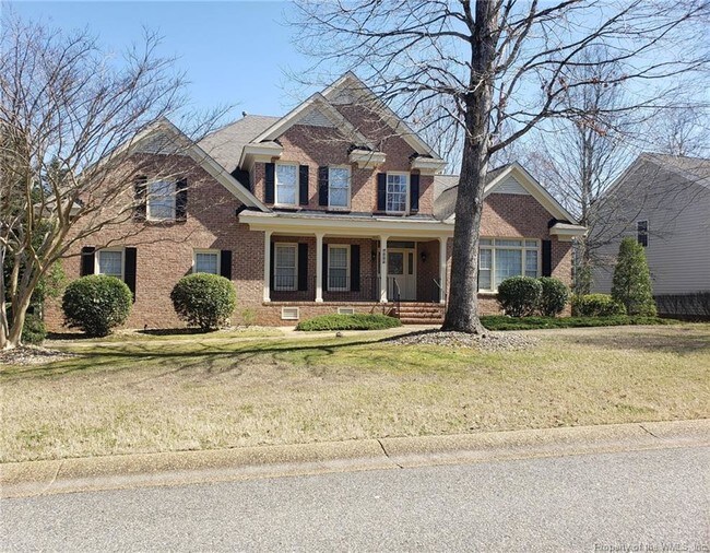 Building Photo - 202 Lakewood Dr