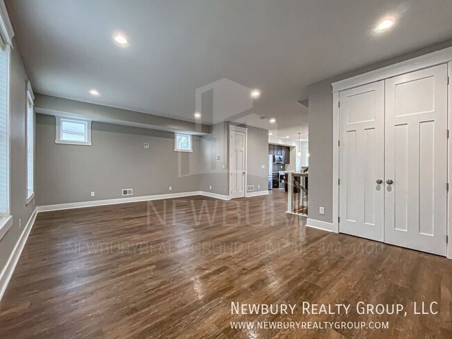 Building Photo - 1819 Chessland St