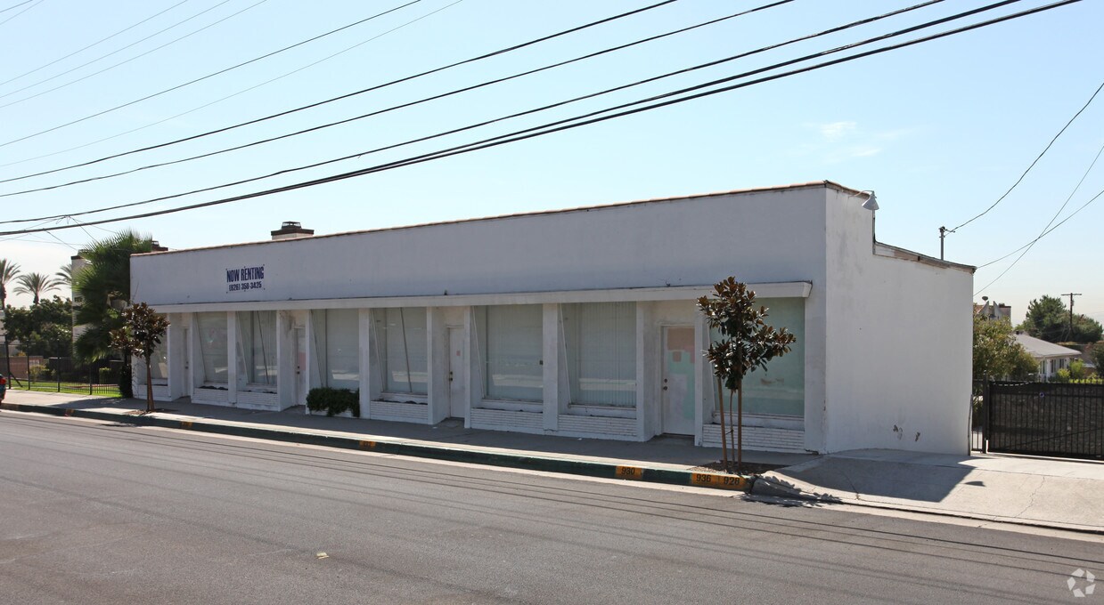Foto principal - 928-936 Huntington Dr