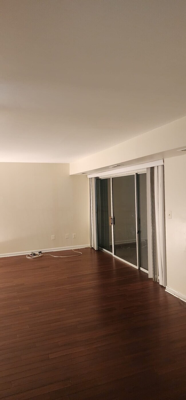 Building Photo - 5546 Karen Elaine Dr