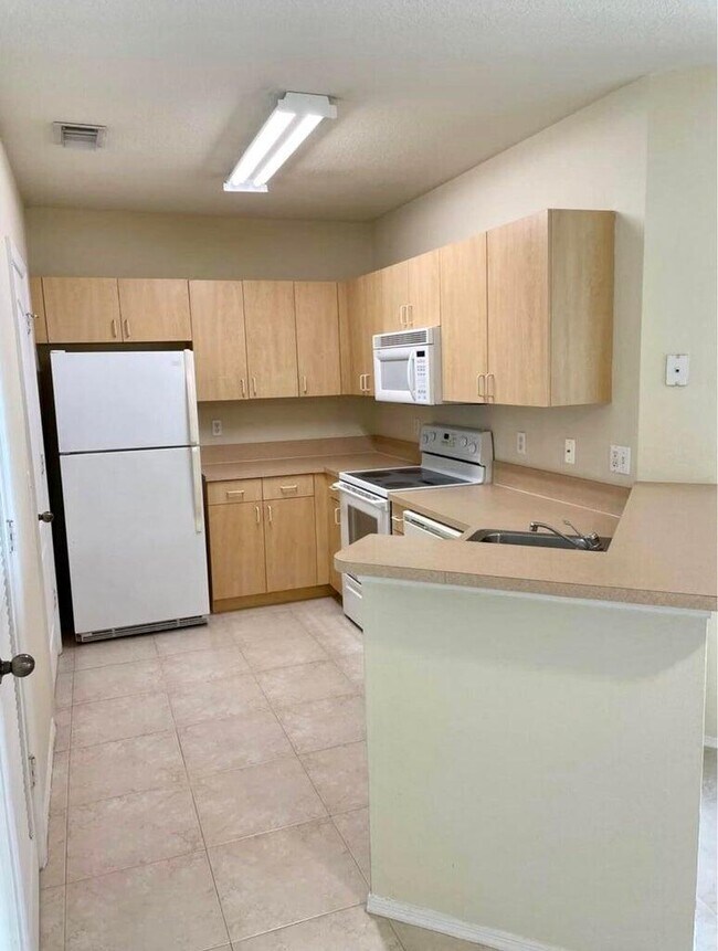 Building Photo - 1202 Belmont Pl