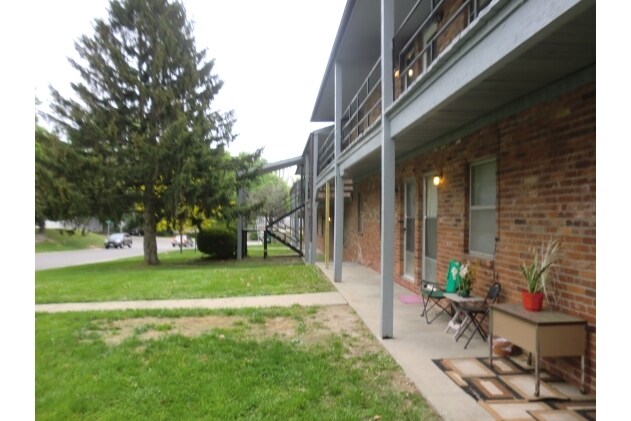 Building Photo - 3102-3112 N 51st Ter