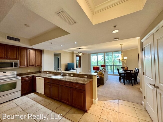 Building Photo - 3 br, 2 bath House - 608 Lost Key Dr. 203C