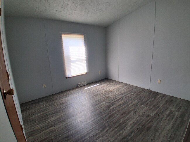 Foto del edificio - 917 Blue Ridge Dr