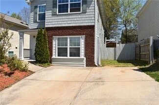 Building Photo - 315 Village Chase