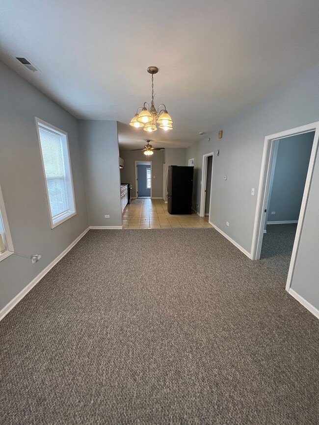 Building Photo - E SUN 1129 W 103