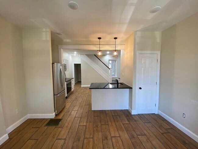 Foto del edificio - Stylish 3-Bedroom 2.5 Bath Available in Lancaster City