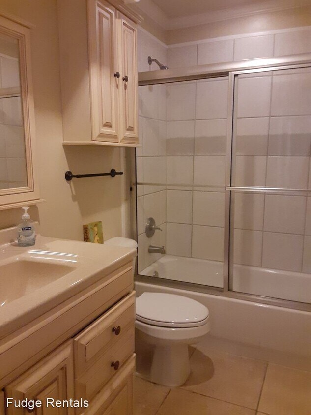 Foto principal - 2 br, 1 bath House - 1606 East Jackson Ave 9