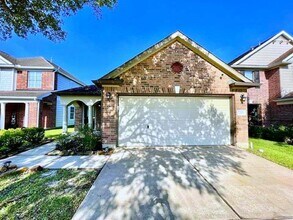 Building Photo - 22206 Orchard Dale Dr