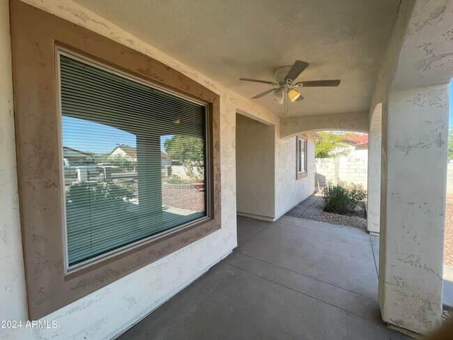 Building Photo - 11307 W Cabrillo Dr
