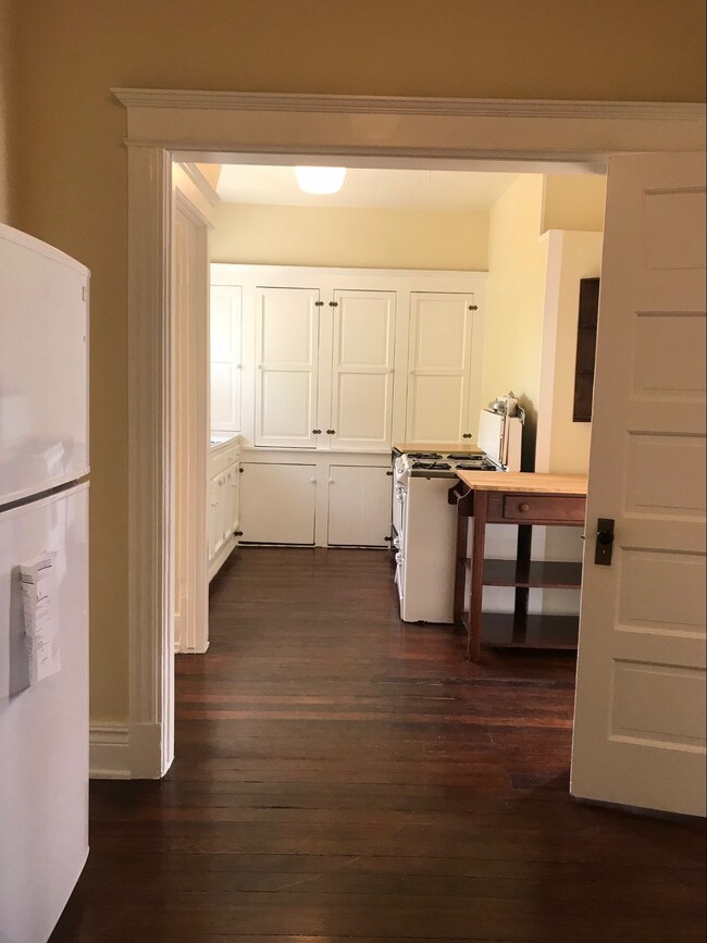 722 E Kensington Rd, Los Angeles, CA 90026 House for Rent in Los