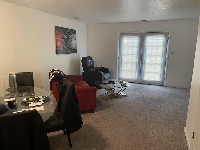 Foto del edificio - 3102 Wooster Dr