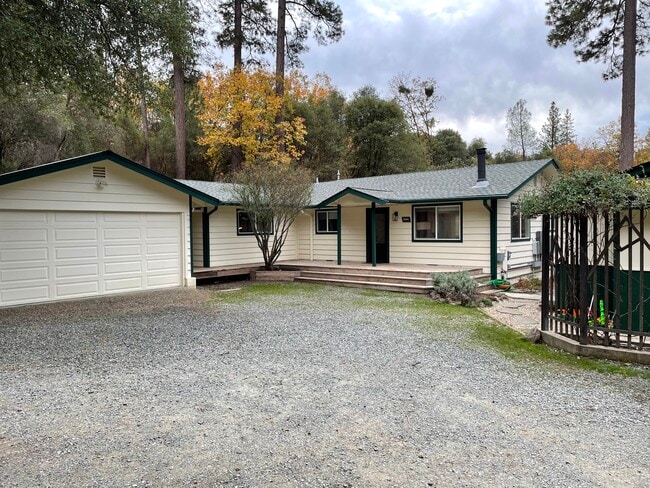 Foto del edificio - 17497 Shoshoni Trail Ct