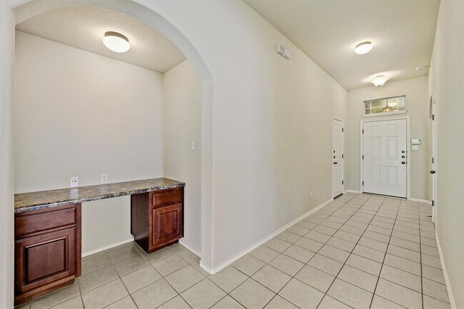 Building Photo - 49 White Magnolia Cir