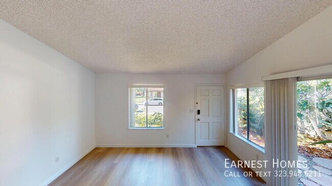 Foto del edificio - 10464 Larwin Ave