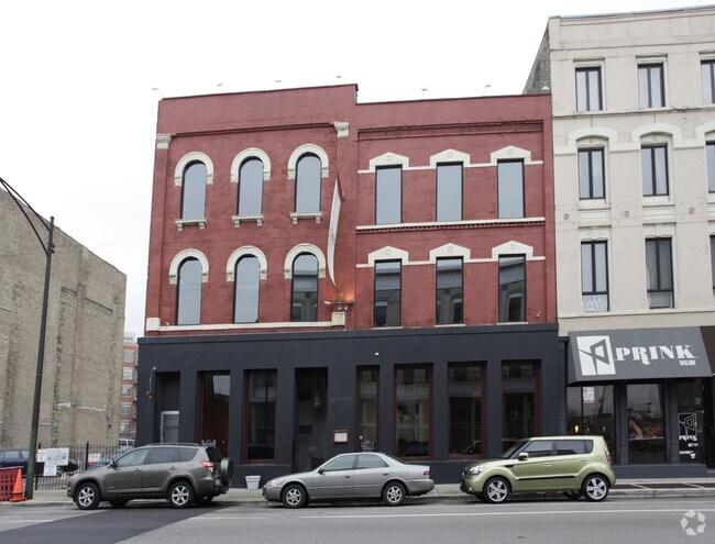 Building Photo - 691-695 N Milwaukee Ave