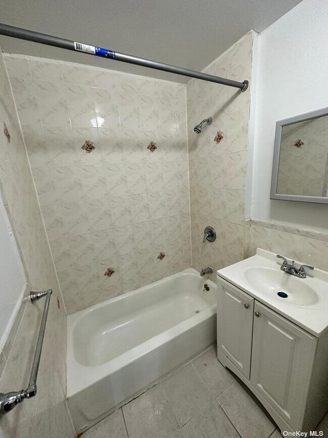 Foto del edificio - 171 Beach 60th St