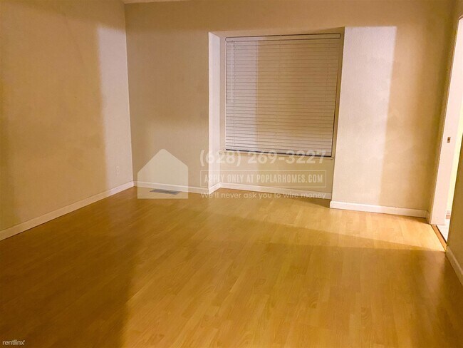 Foto del edificio - 2 br, 2.5 bath Townhome - 1909 Magdalena C...