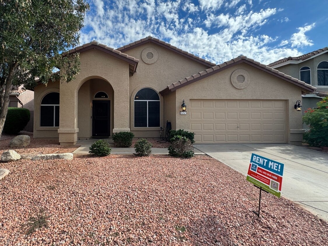 Primary Photo - 4 Bedroom Home W/ Pool Available in Tatum ...