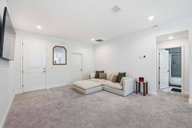 Foto del edificio - 8452 Dorsey St