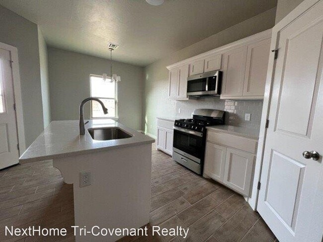 Building Photo - 3 br, 2 bath House - 1341 SW Heatherbrook Way