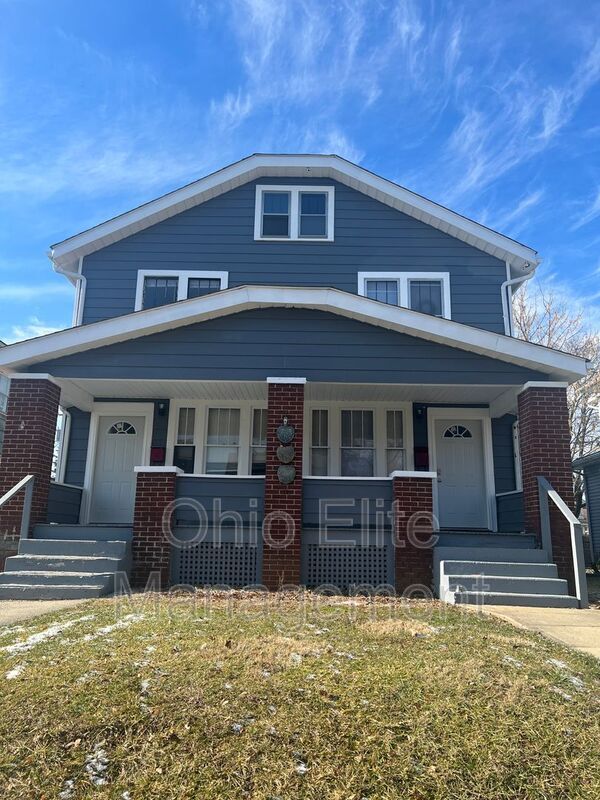 Primary Photo - 287 N Burgess Ave