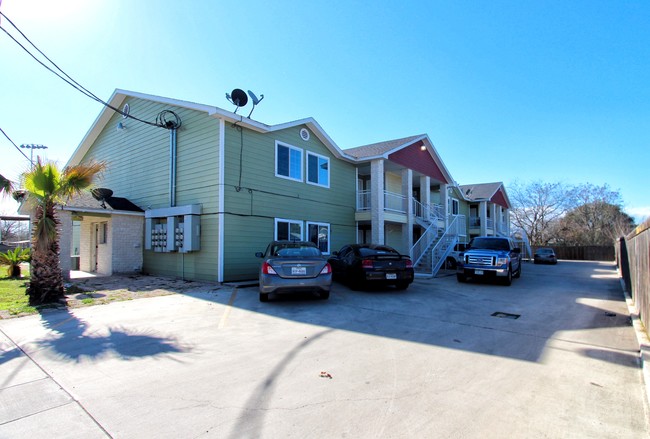 Building Photo - Park View Apartments