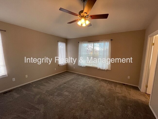 Building Photo - 6484 Silver Mesa Dr