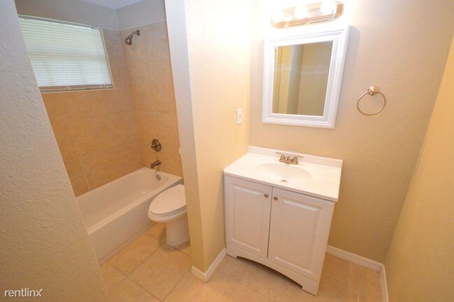 Foto del edificio - 5601 N 16th St