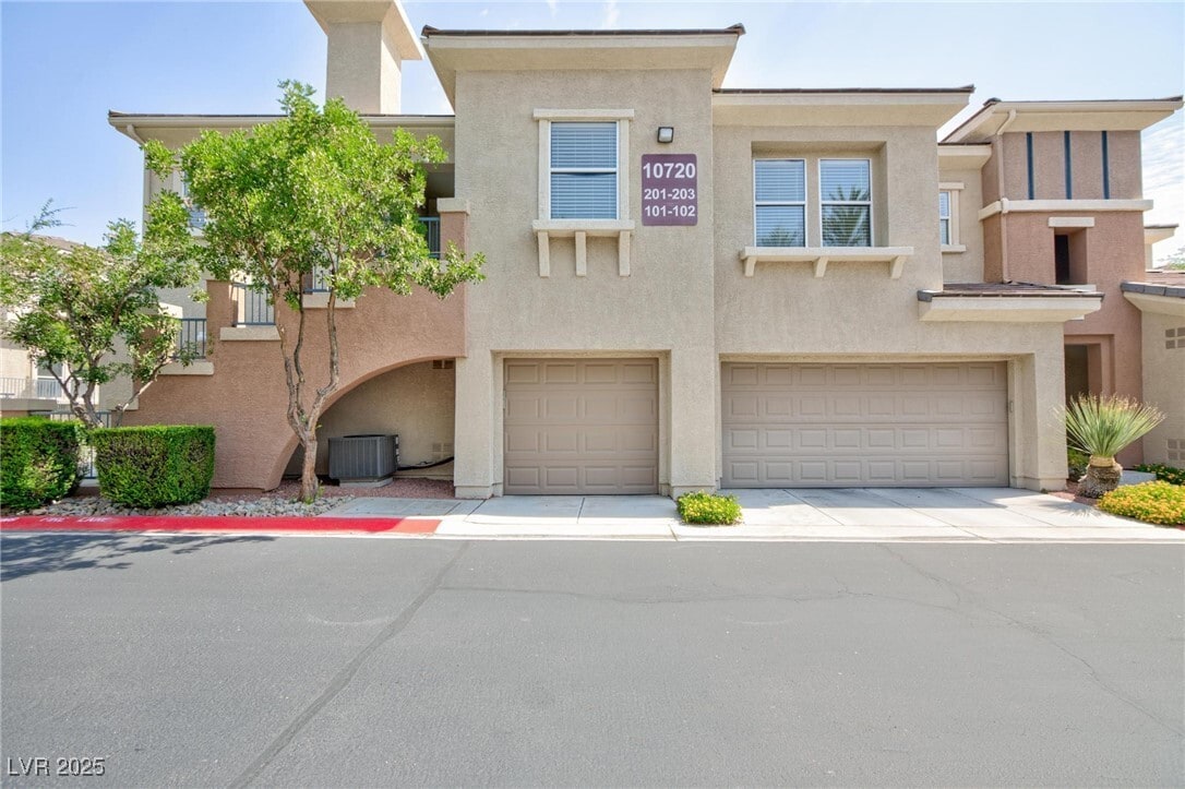 Primary Photo - 10720 Amber Ridge Dr