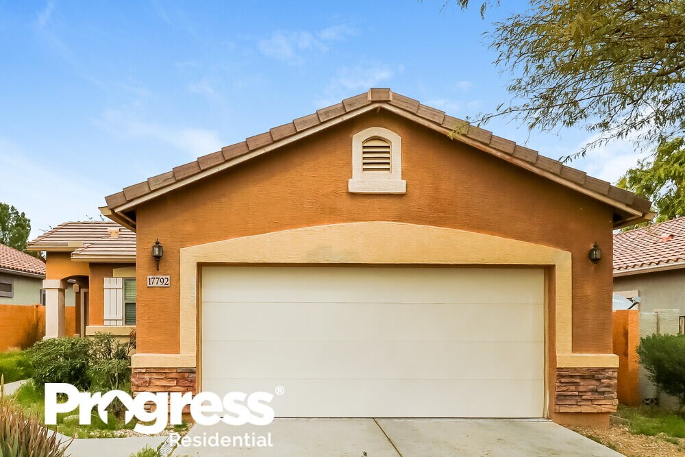 17792 W Paradise Ln, Surprise, AZ 85388 House Rental in Surprise, AZ
