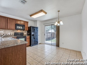 Building Photo - 9007 Oakwood Garden