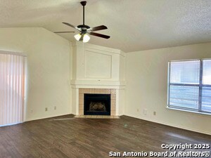 Foto del edificio - 8038 Wayside Trail
