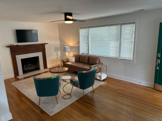 Foto del edificio - 2440 Craig Rd