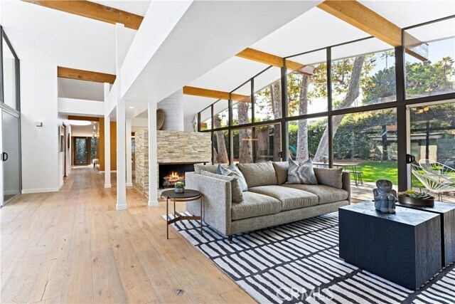 Building Photo - 6225 Frondosa Dr