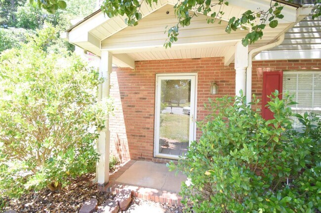 Building Photo - 1431 Olde Justin Pl