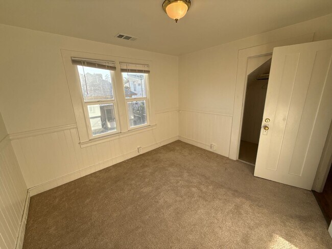 Foto del edificio - RC- 3894-3896 Ruby St., Oakland, CA, 94609