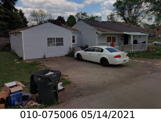 Building Photo - 2291 McGuffey Rd