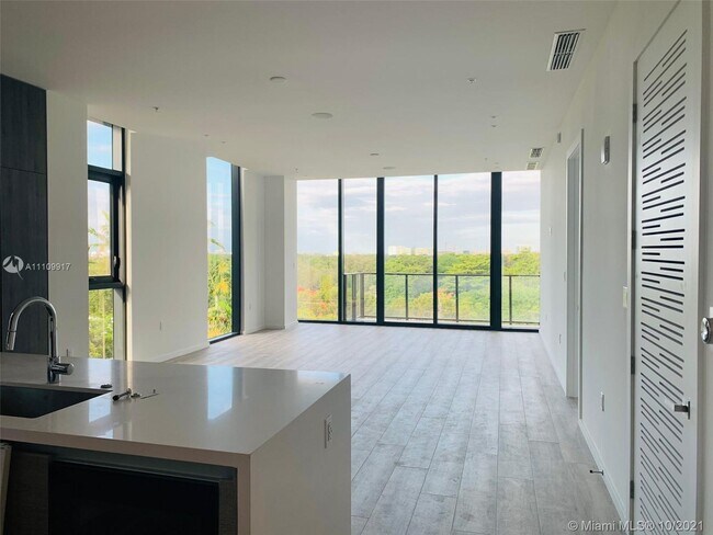 Foto del edificio - 3156 SW 27th Ave