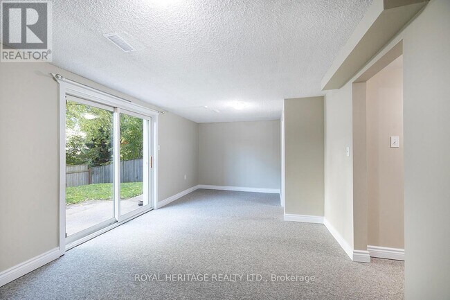 Photo du bâtiment - 520 Capilano Ct