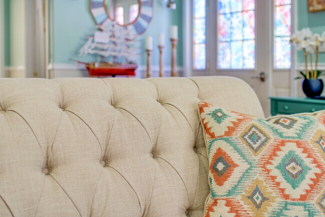 Living Room Detail - 6512 Ocean Ave S
