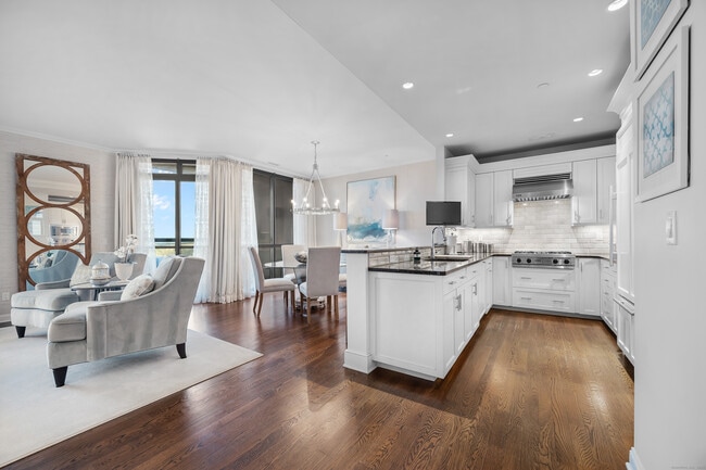 Foto del edificio - 100 Parrott Drive