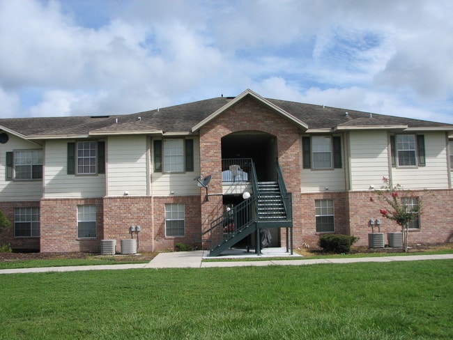 Building Photo - Cobblestone of Kissimmee